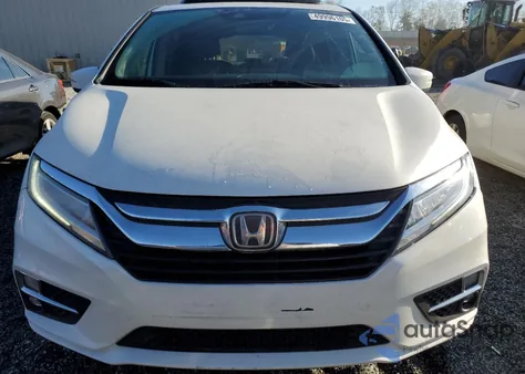 2018 Honda Odyssey Touring из США, поврежденный, VIN 5FNRL6H8XJB002031